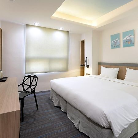 Hommie Inn Taichung Exterior photo
