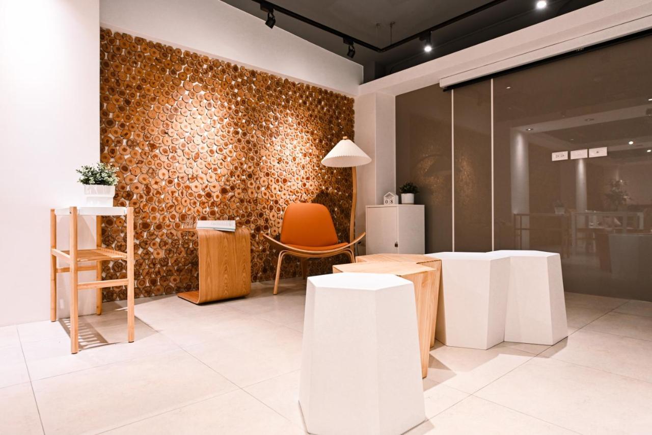 Hommie Inn Taichung Exterior photo
