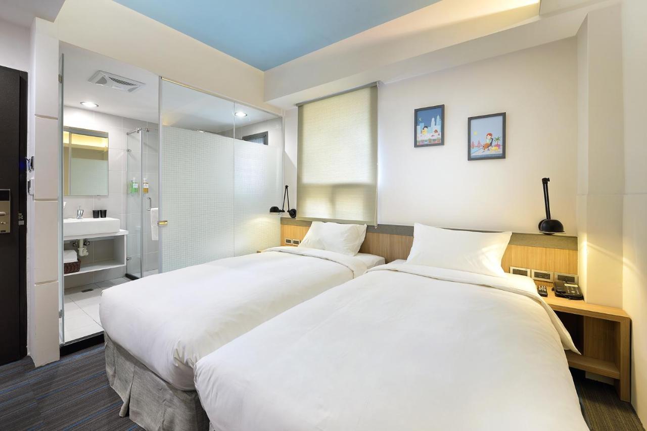 Hommie Inn Taichung Exterior photo