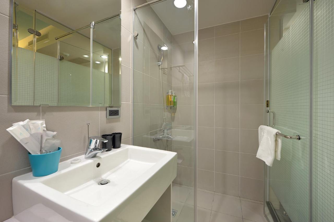 Hommie Inn Taichung Exterior photo