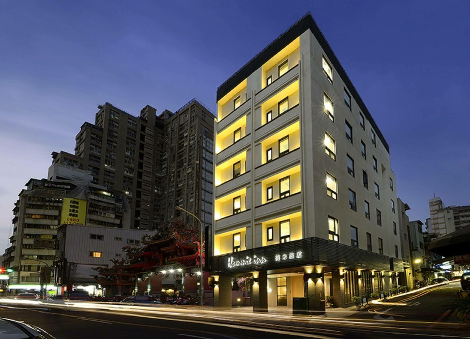 Hommie Inn Taichung Exterior photo
