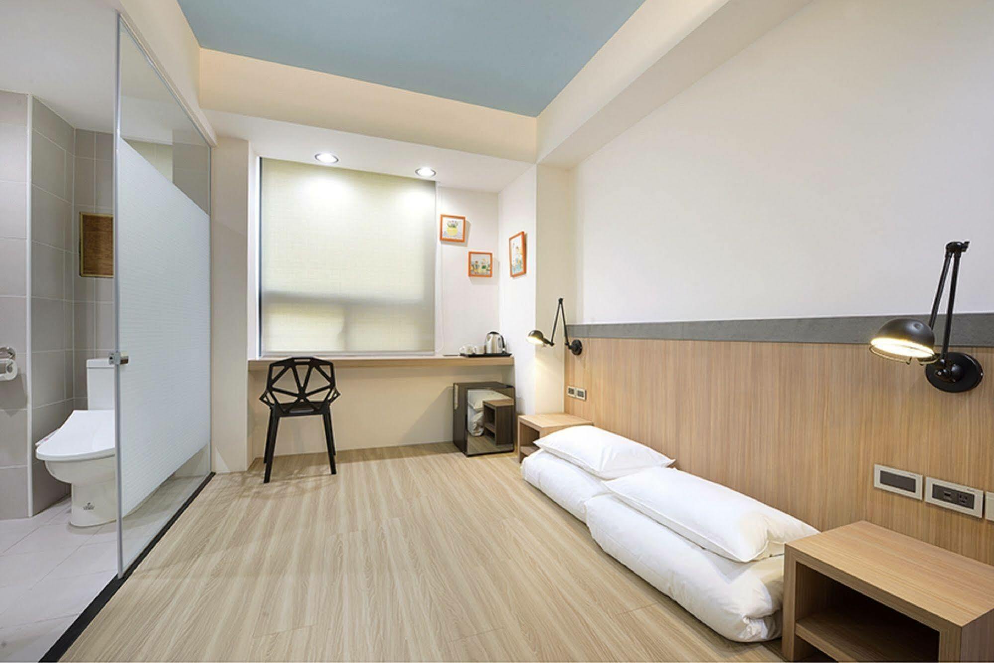 Hommie Inn Taichung Exterior photo