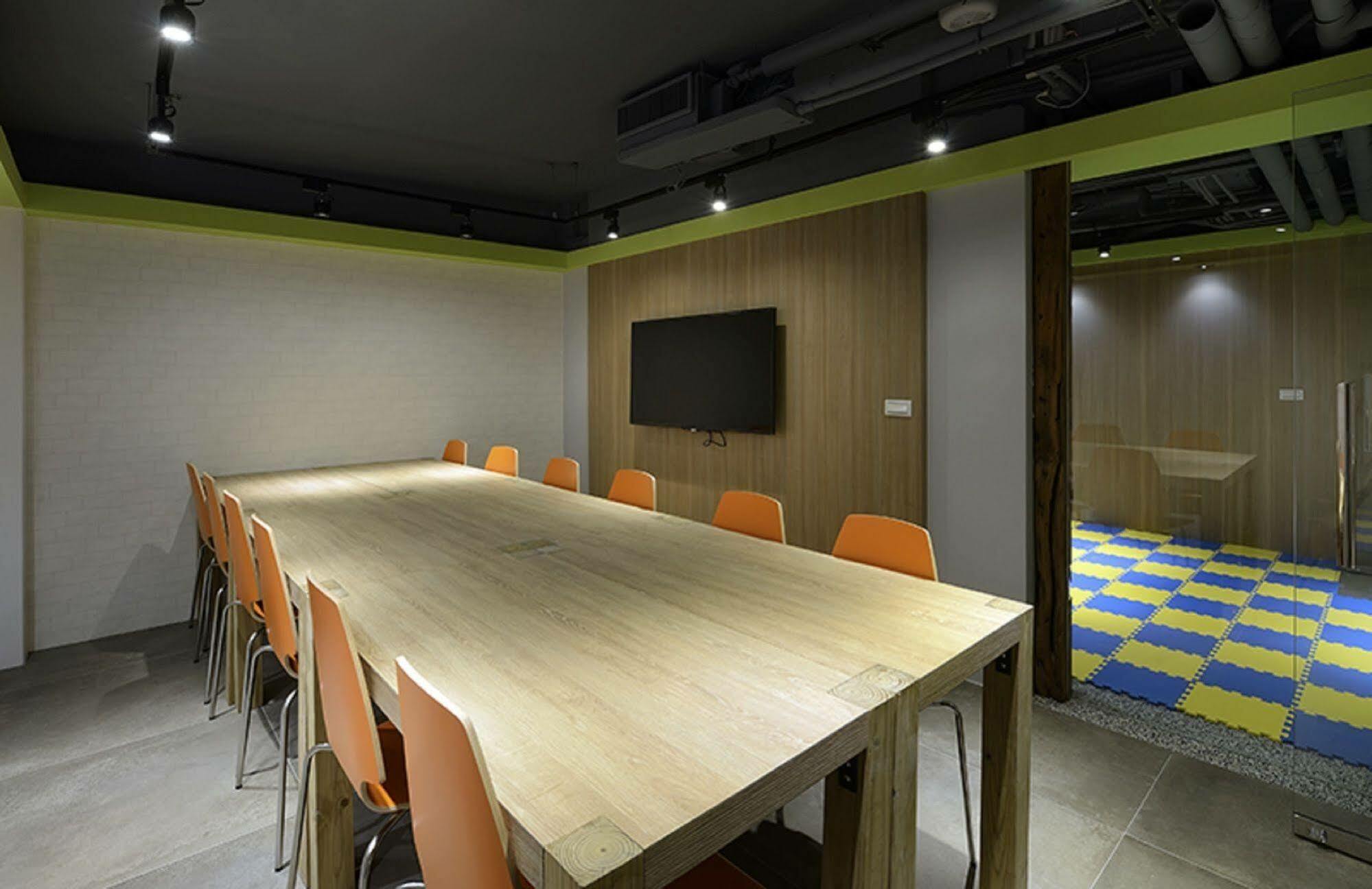 Hommie Inn Taichung Exterior photo